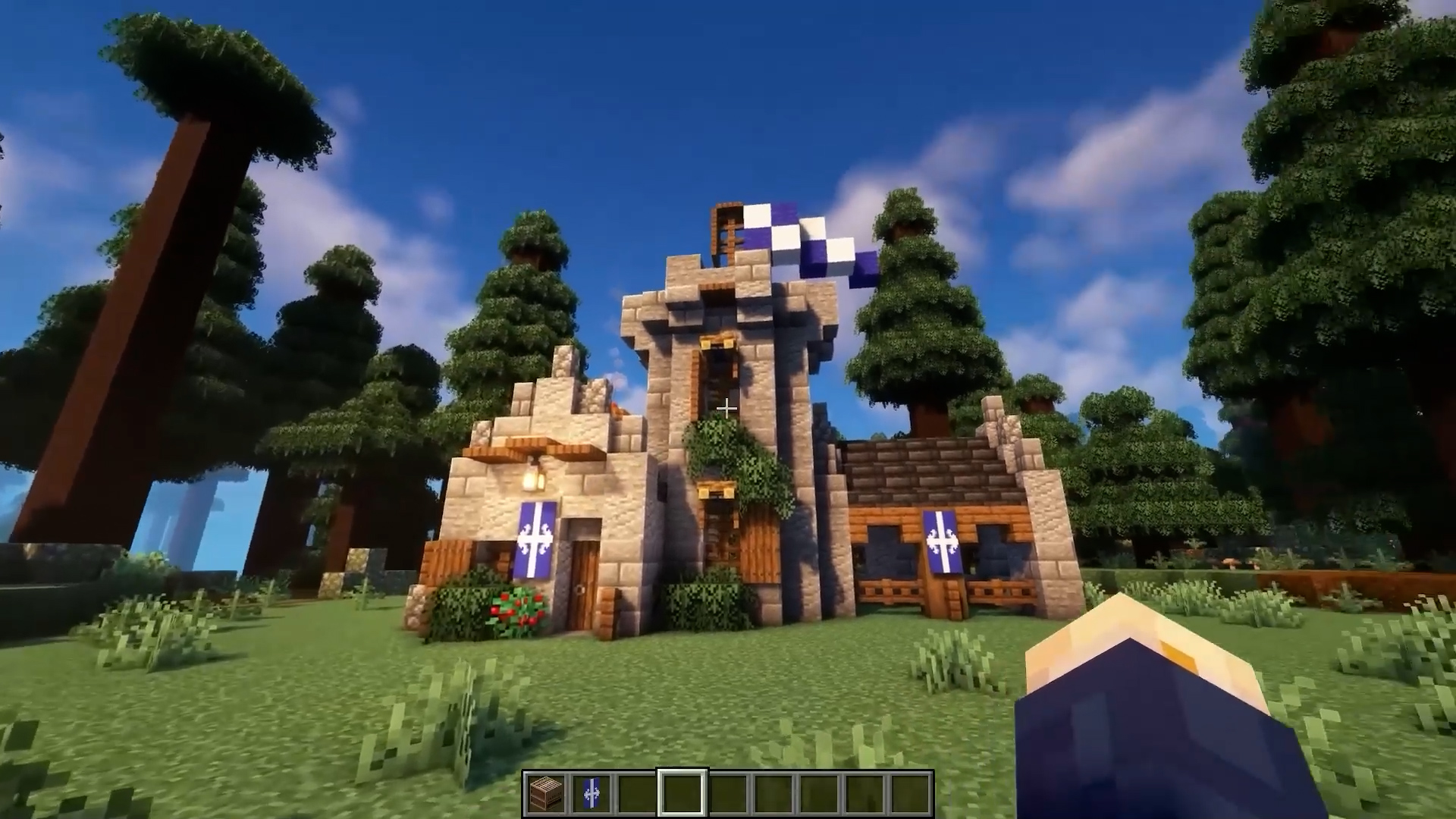 A neat medieval base idea for Minecraft players