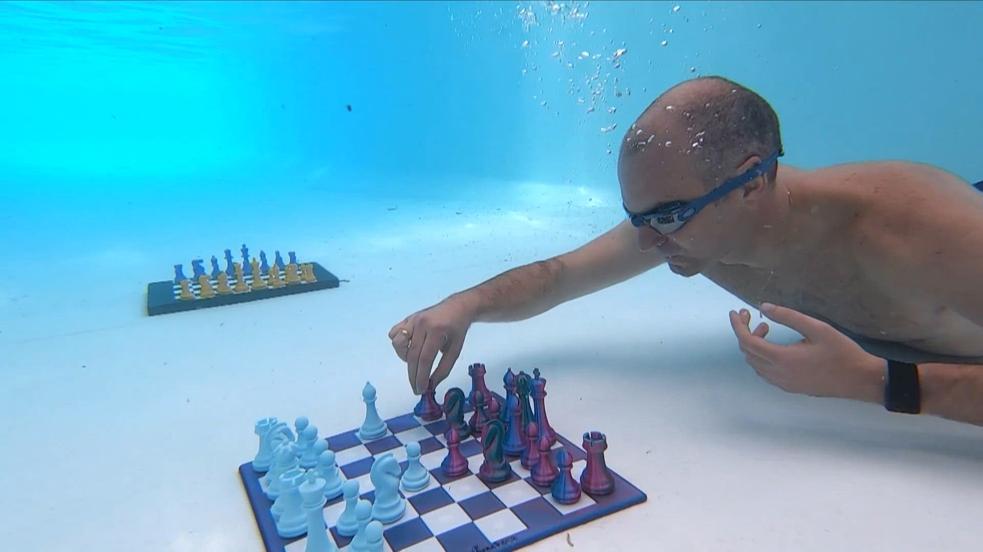 Diving chess comes to St. Louis