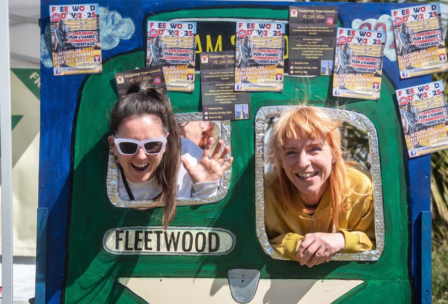 9-ft illuminated puppet coming to life in Fleetwood as part of ...
