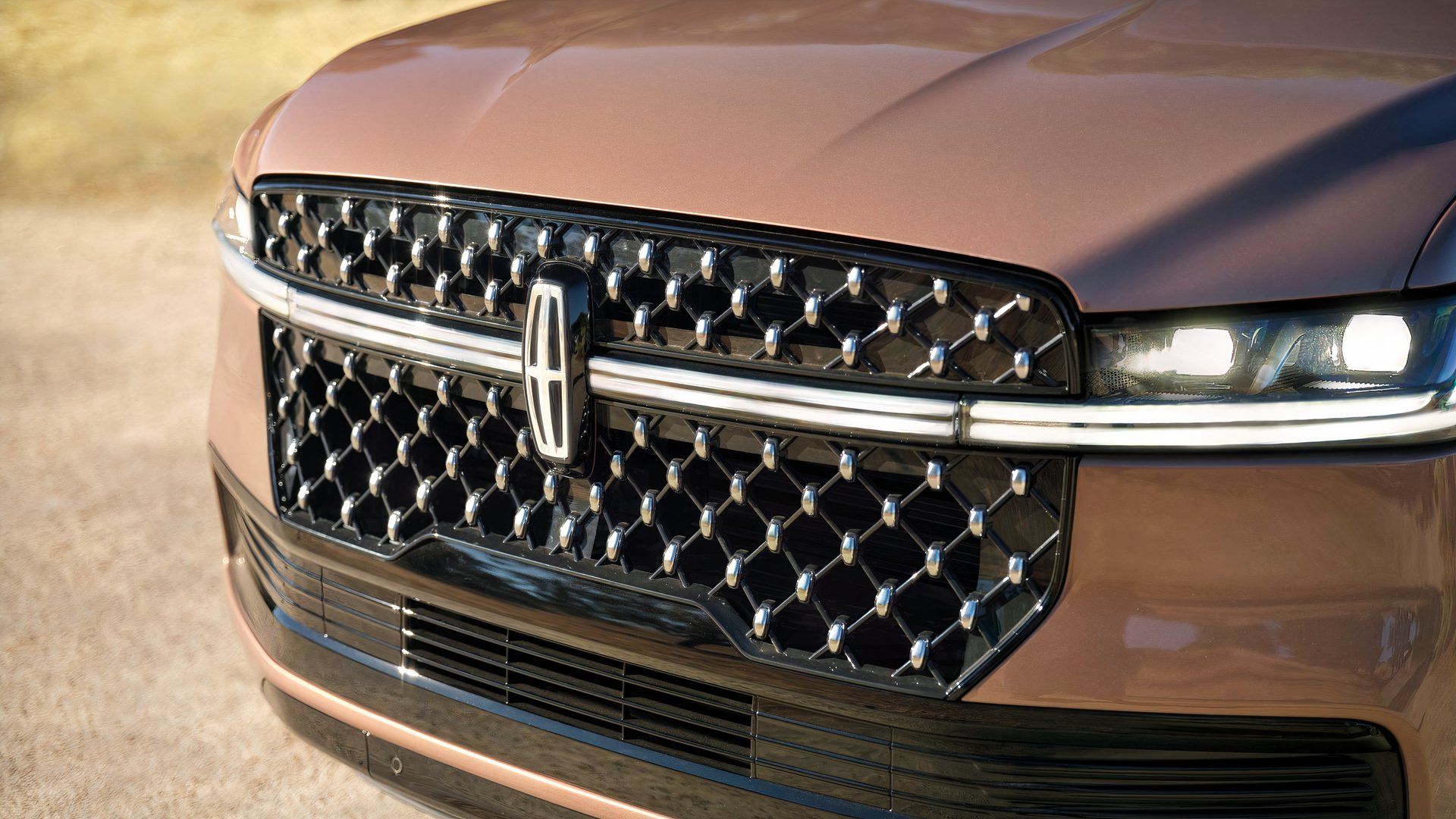 The Lincoln Navigator outlasts every German luxury SUV because it's really an F-150 underneath