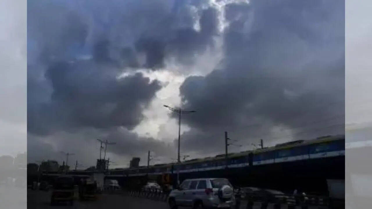 Delhi weather: IMD issues yellow alert, forecasts rain and thunderstorm ...