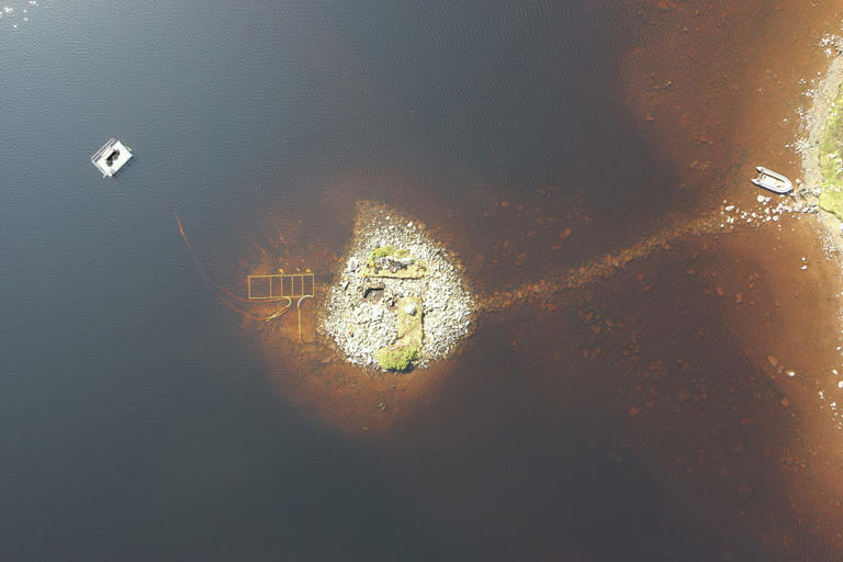 Archaeologists discover remarkable Neolithic structure that's older ...