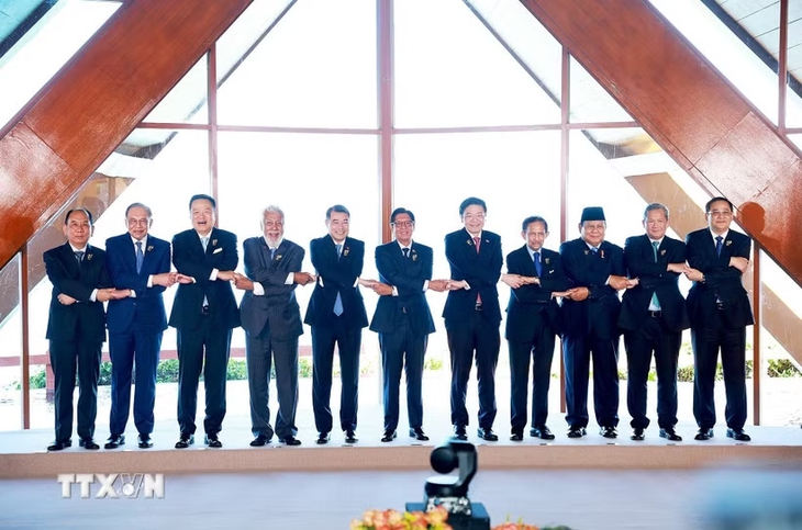 ASEAN cùng chèo lái tương lai chung