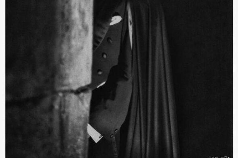 Hollywood Dracula legend died penniless and alone after two decade drug ...