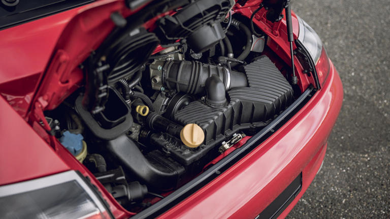 Before you buy a used 996 Porsche 911, check if this has been fixed first