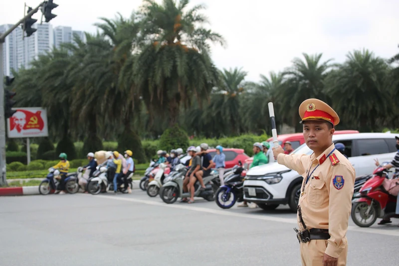 Phân luồng giao thông phục vụ Đại hội đại biểu toàn quốc Mặt trận Tổ quốc Việt Nam