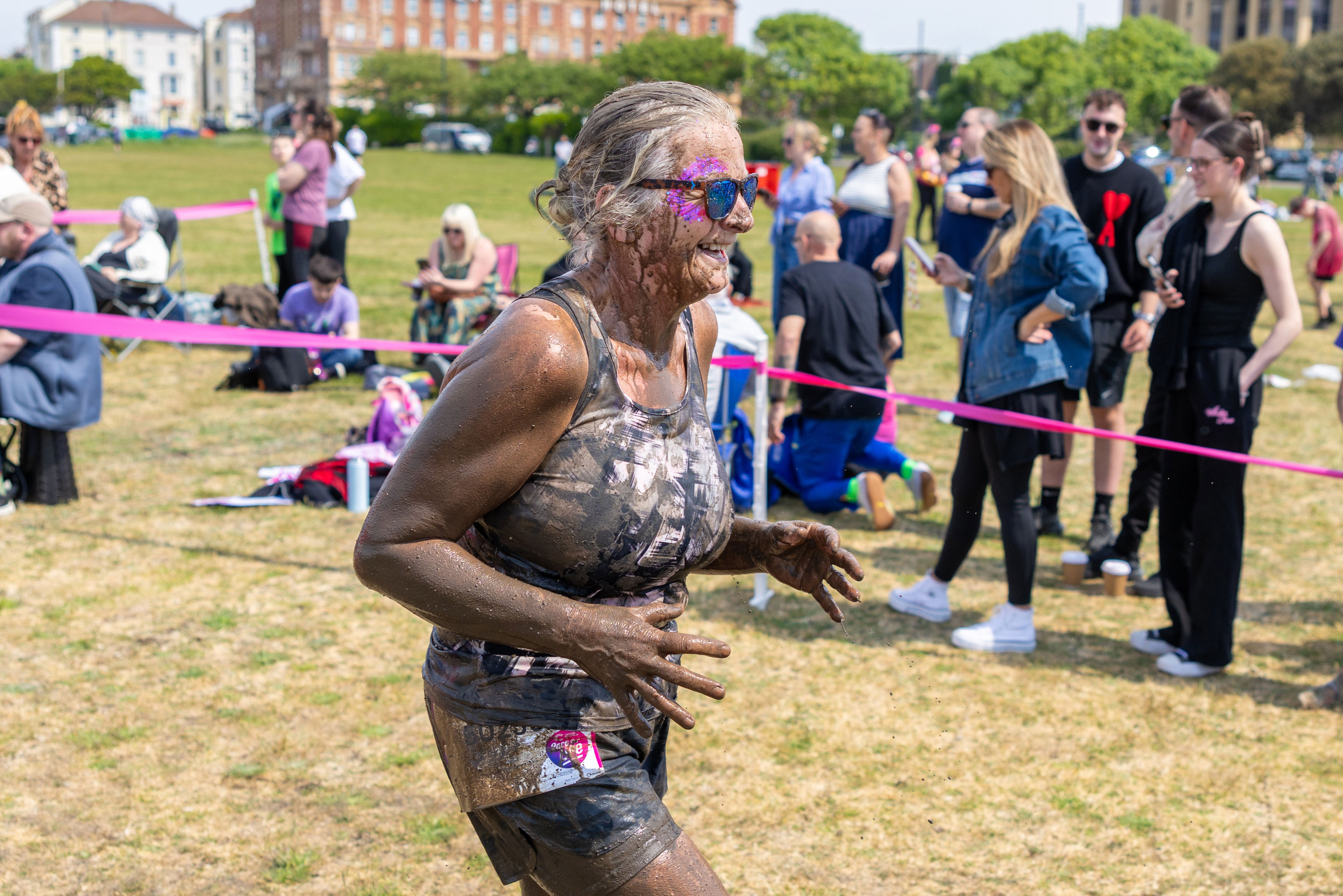 Race for Life Pretty Muddy run: Hundreds get filthy on Southsea Common ...