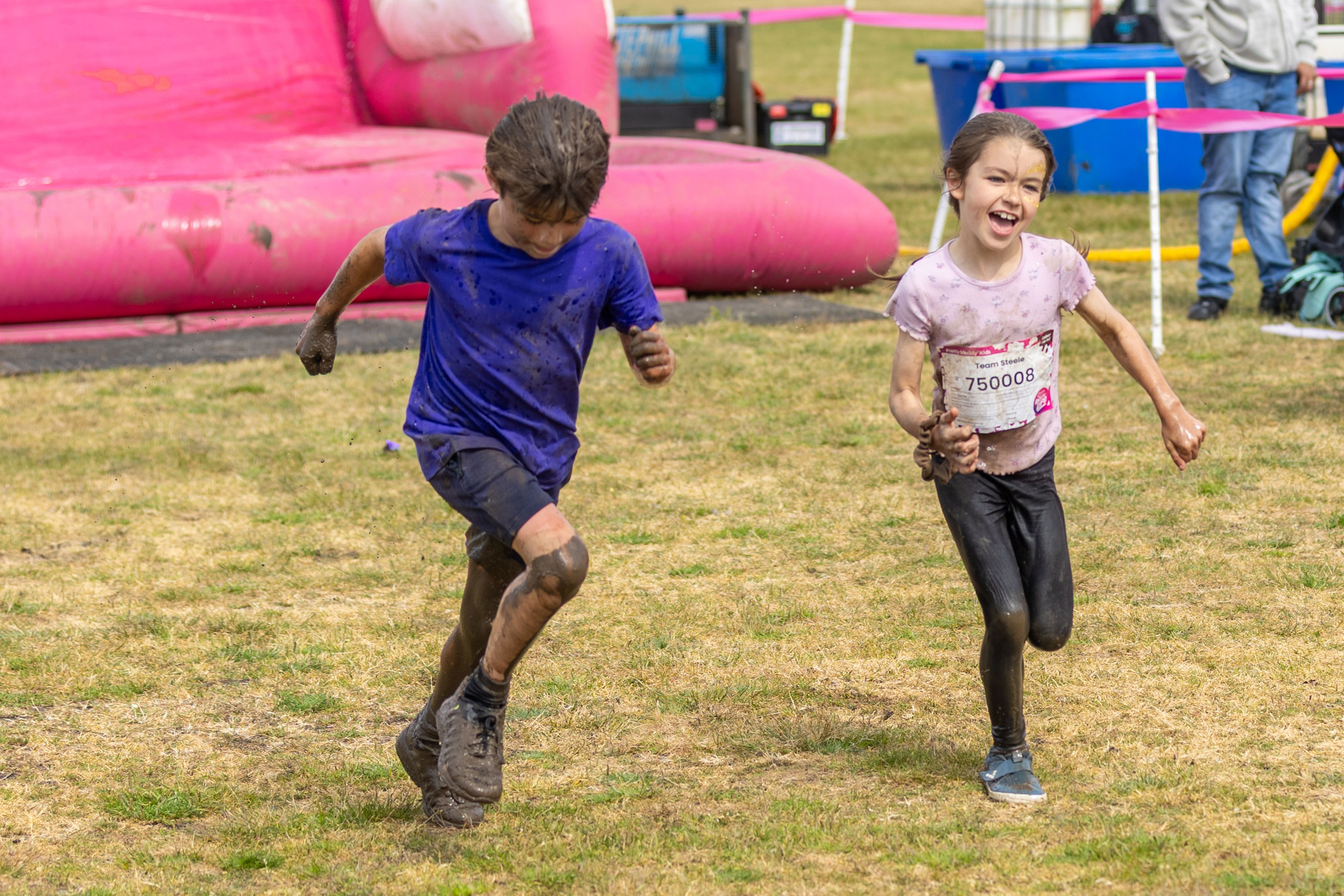 26 great pictures of the Pretty Muddy kids event at Cancer Research UK ...