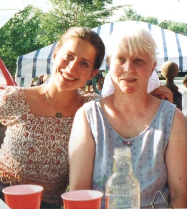 The author (left) and her mother at a picnic in Ohio celebrating the author’s grandfather’s 94th birthday (1999).