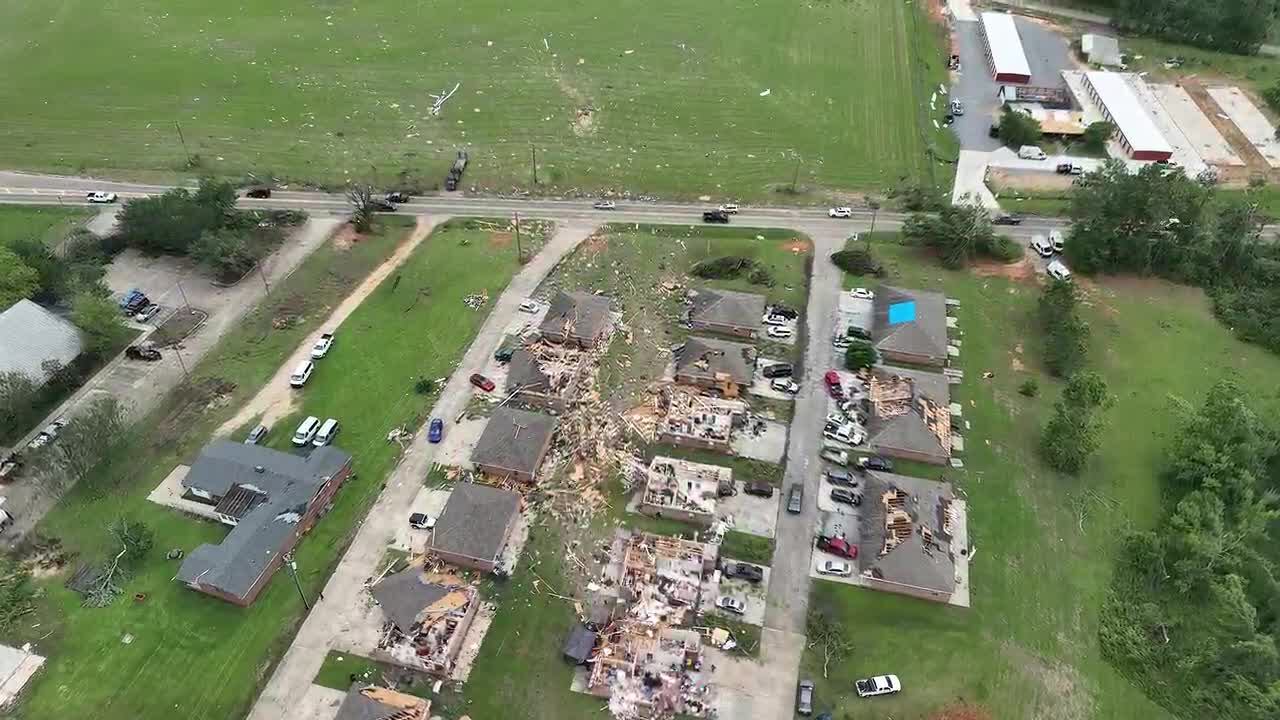 More than 200 structures damaged in suspected Purvis tornado, Lamar ...