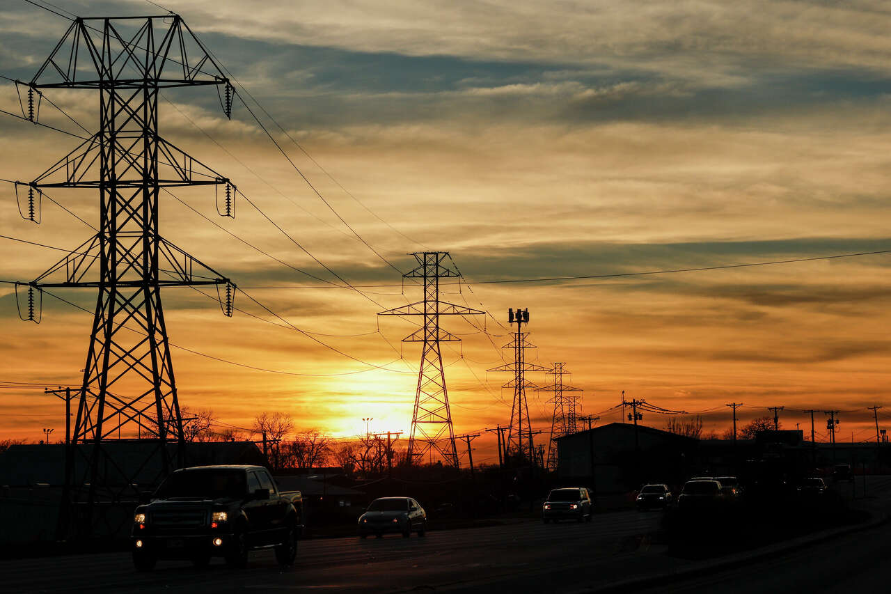 ERCOT predicts record demand as temperatures across the state rise to triple digits