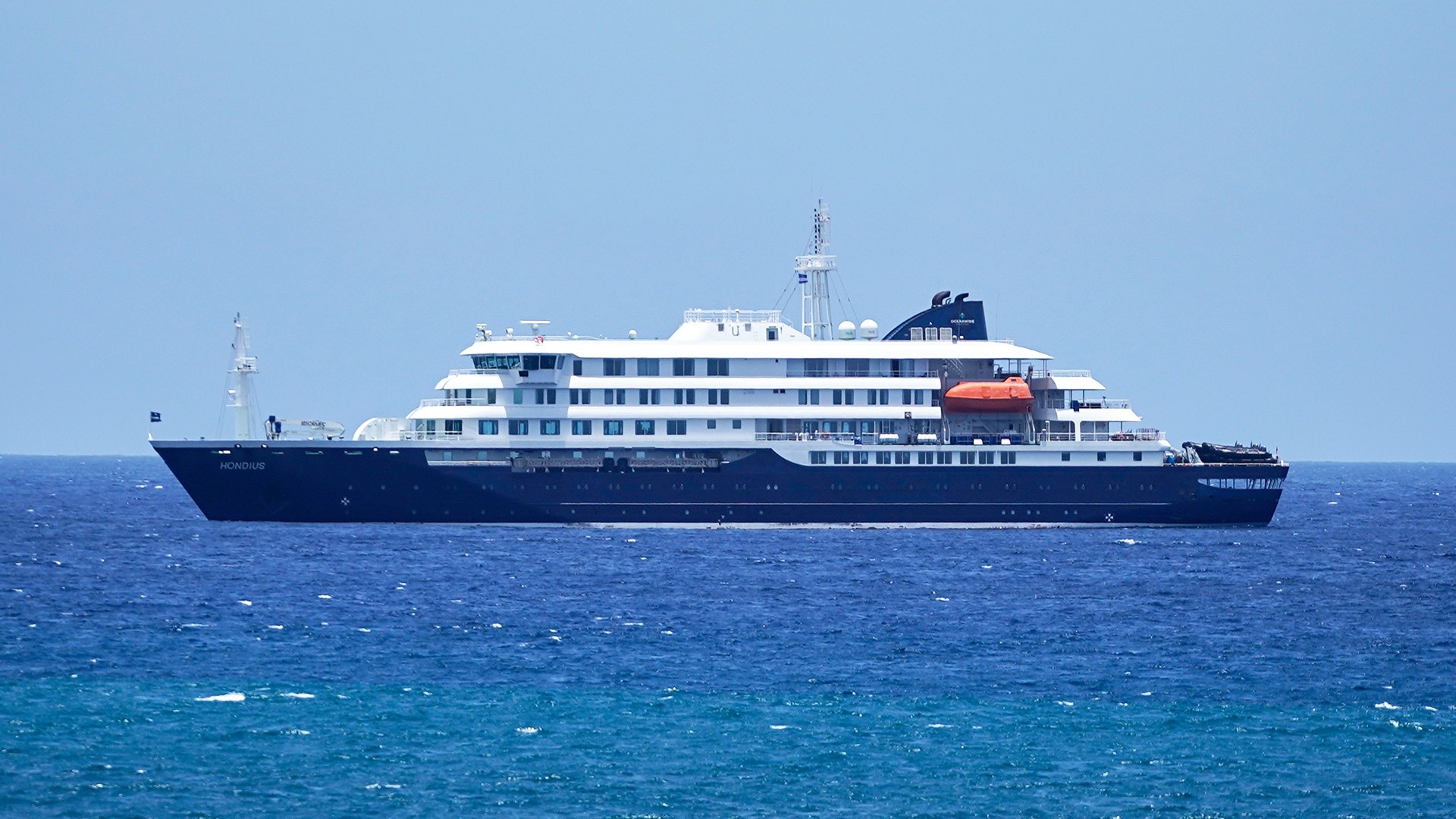 CDC set to meet Americans from the hantavirus-hit cruise ship