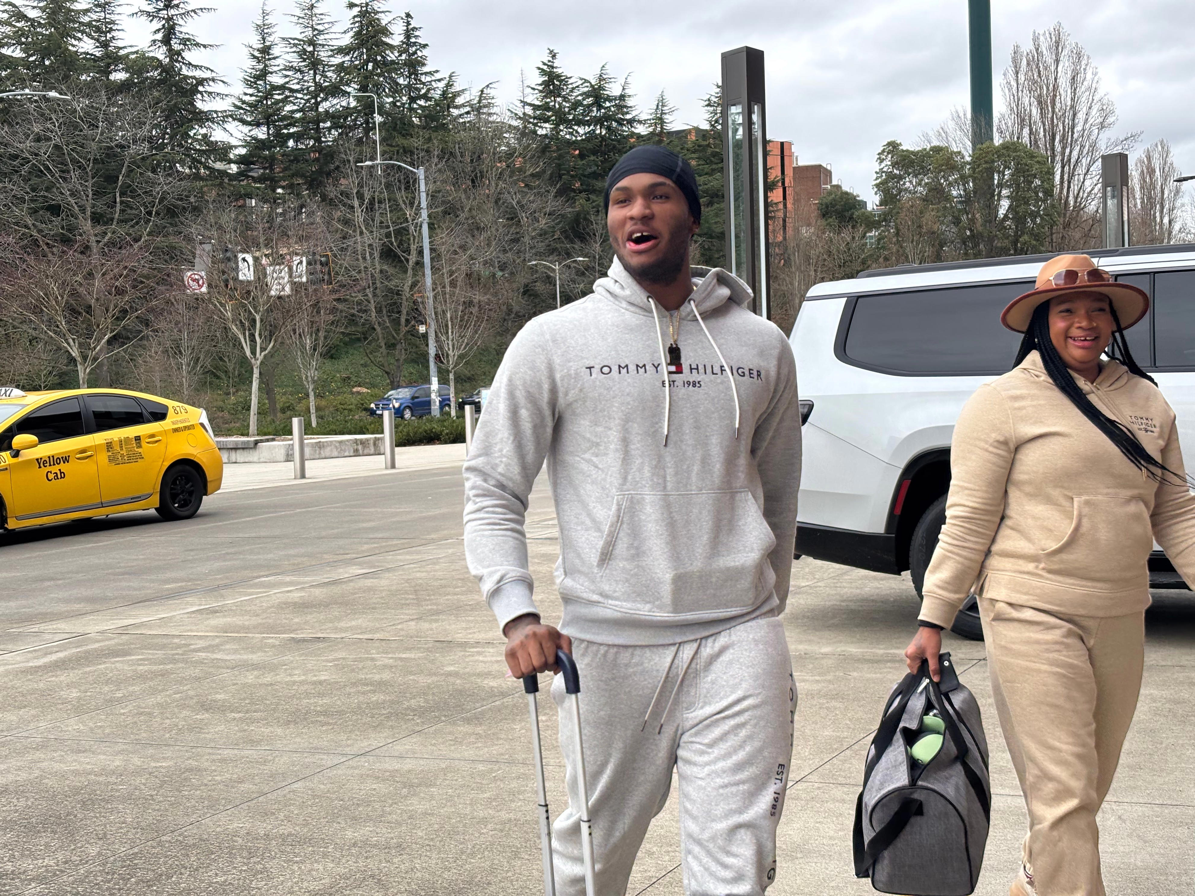 Washington football among top suitors for five-star 2028 edge rusher