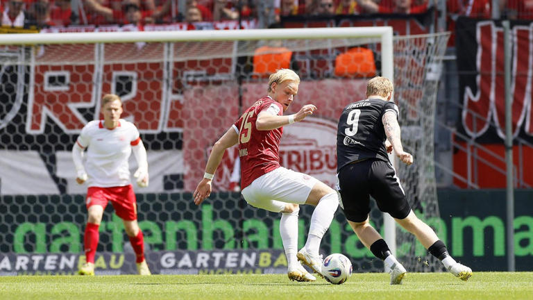 1:0! RWE jubelt dank Swajkowski-Kracher: „Wahnsinnig spannender letzter ...