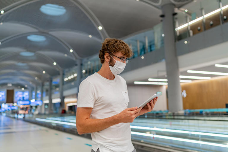 What customs officers actually look for when they pull you aside