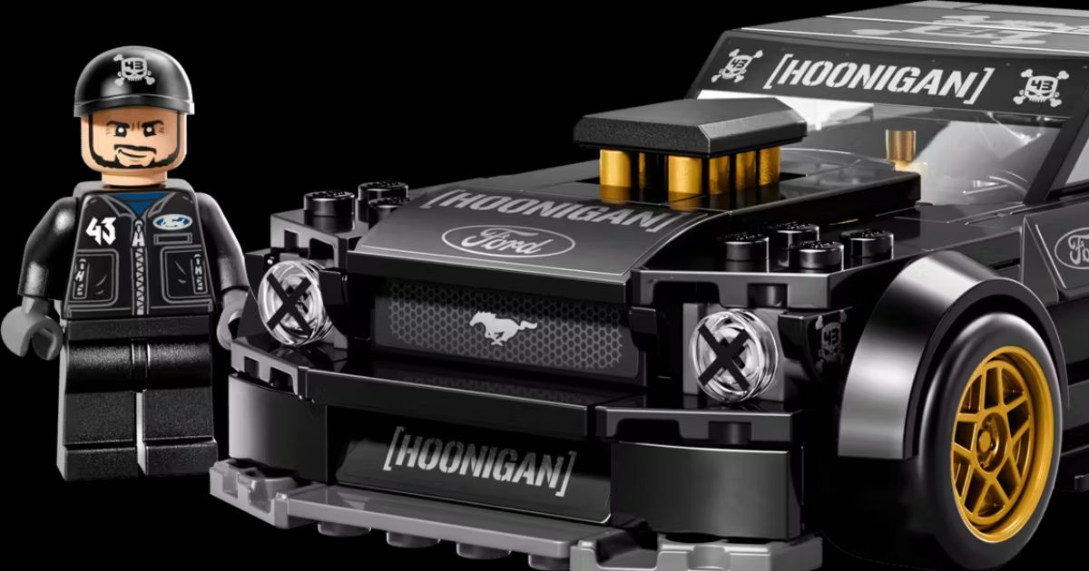 La Mustang Hoonicorn de Ken Block débarque en LEGO dans un drop explosif