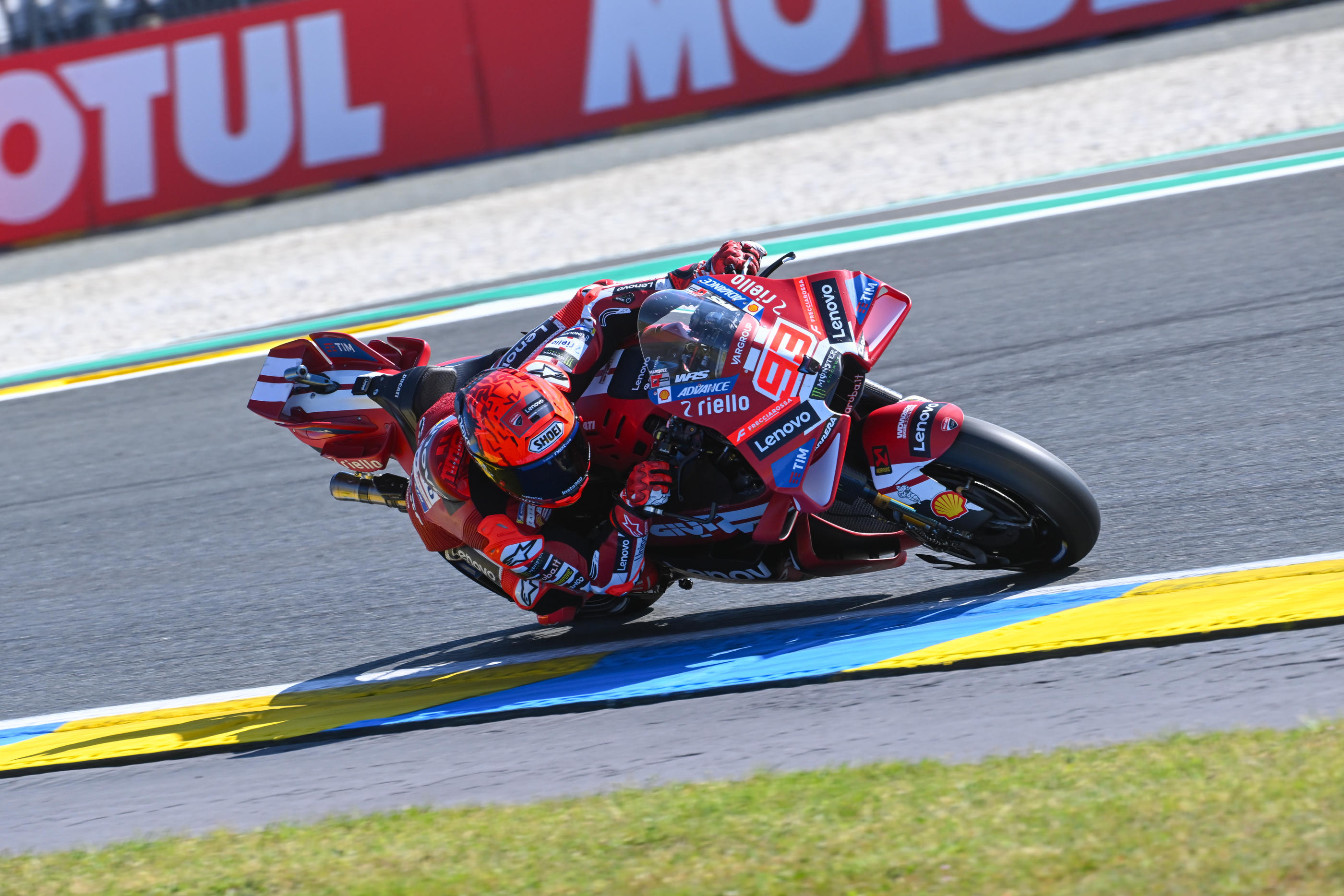 MotoGP : violente chute pour Marc Marquez au GP de France, l’Espagnol ...