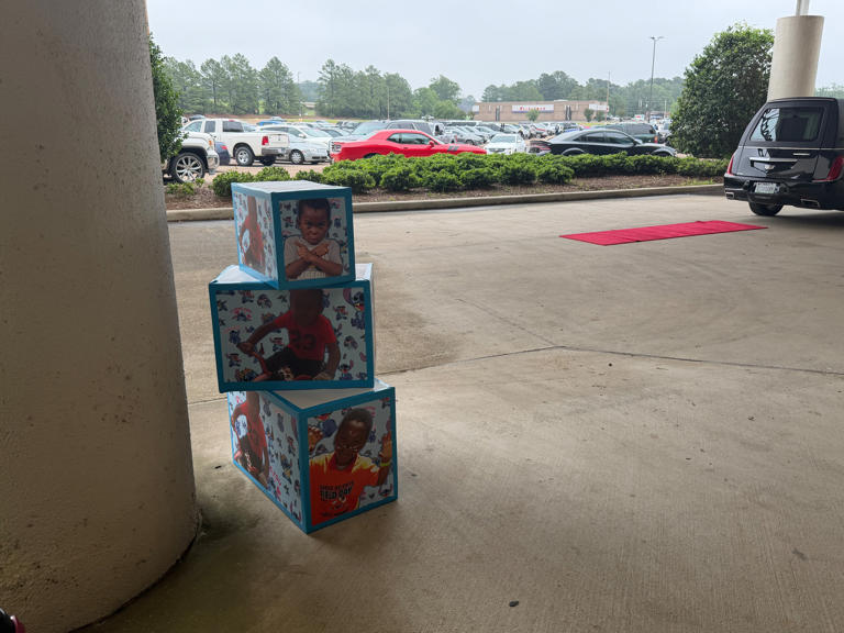 Funeral services held for 8 children killed in mass shooting in Shreveport