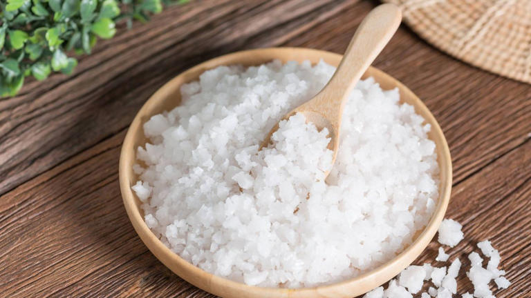 Epsom salt for plants: What Epsom salt can (and can't) do for your garden
