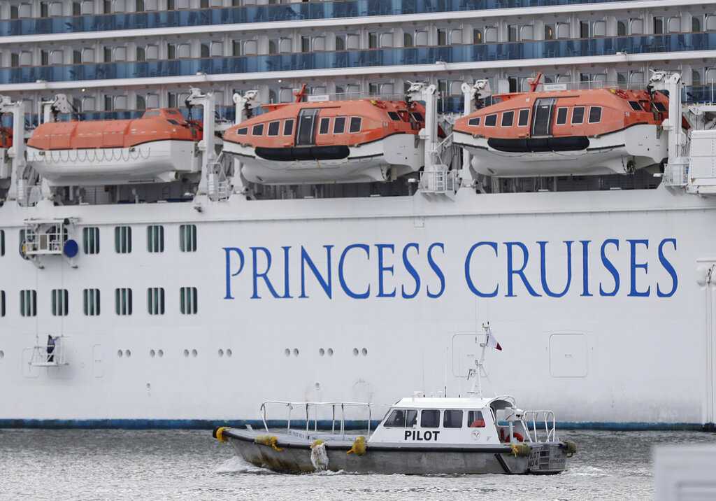 Norovirus outbreak on Florida-bound cruise ships sickens more than 100