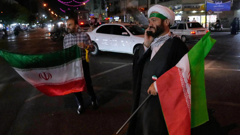 Iran's Revolutionary Guard issues warning following US attacks on oil ...