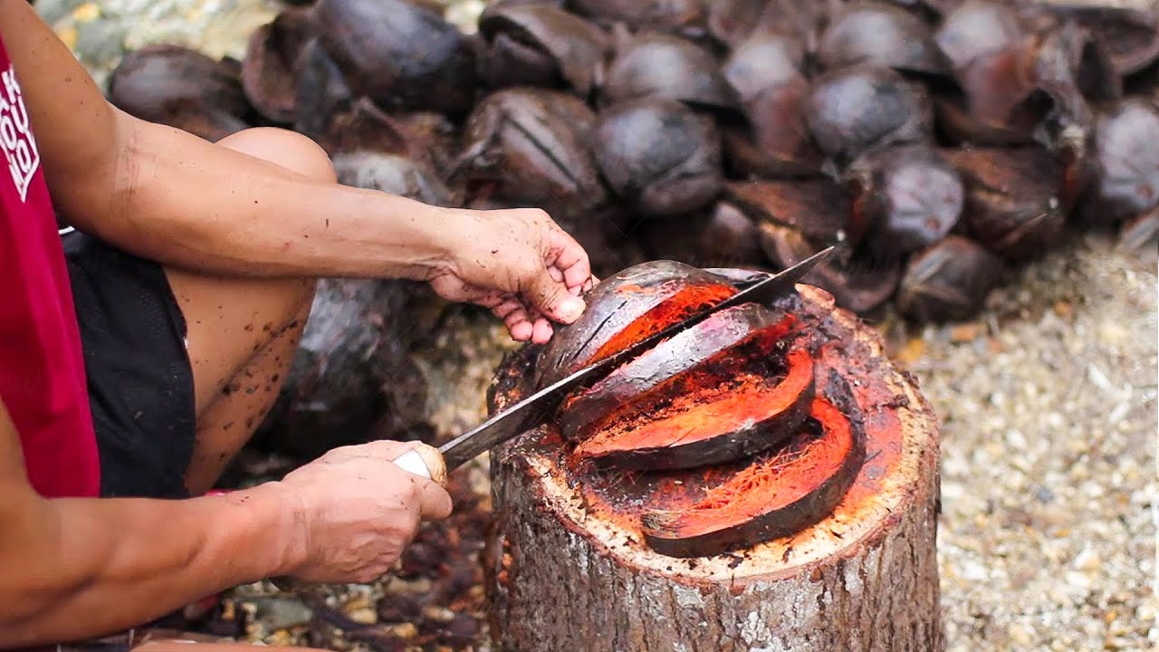 How workers in Asia produce large quantities of rare salt