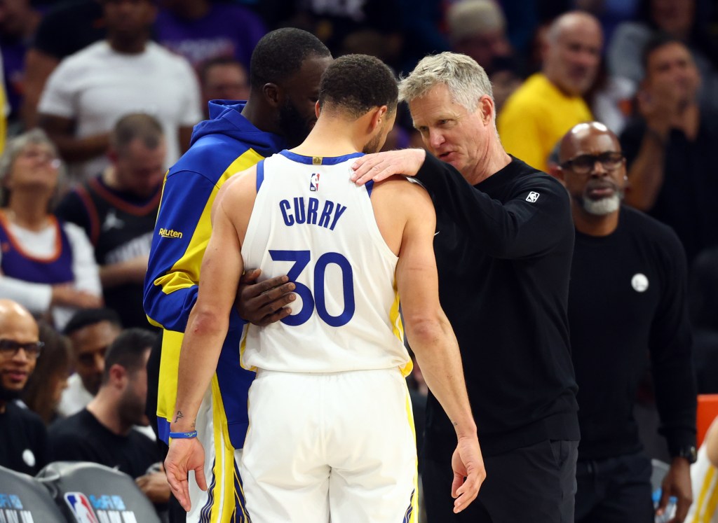 Steve Kerr signs two-year deal to remain as Warriors head coach