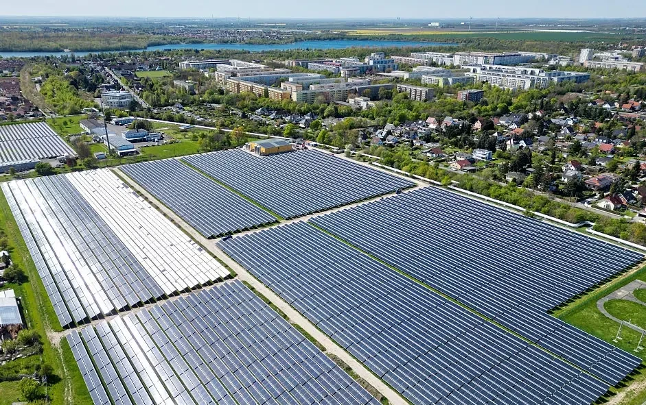 Record solar uptake and battery use slash European energy costs