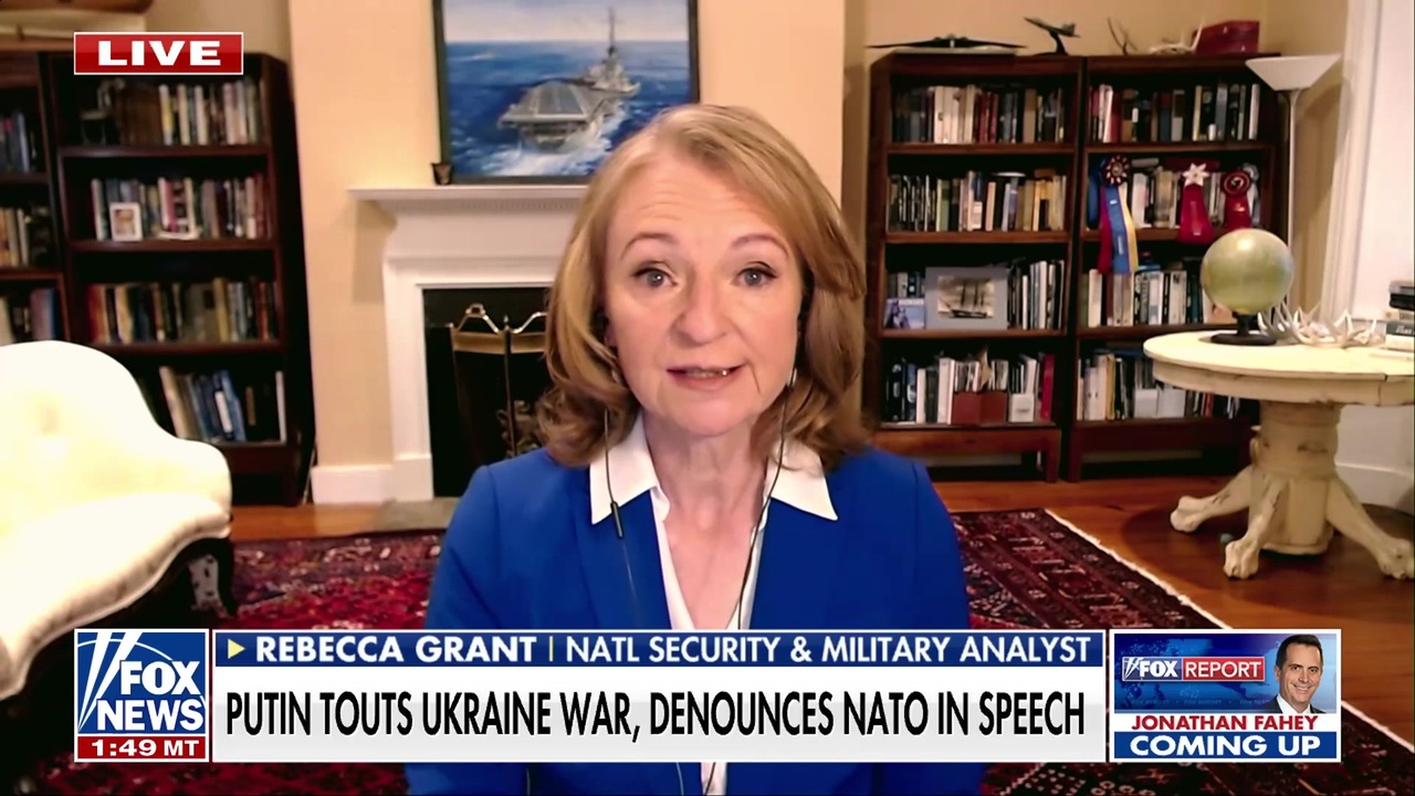 Putin is 'really worried' about Ukrainian drone strikes: National security expert