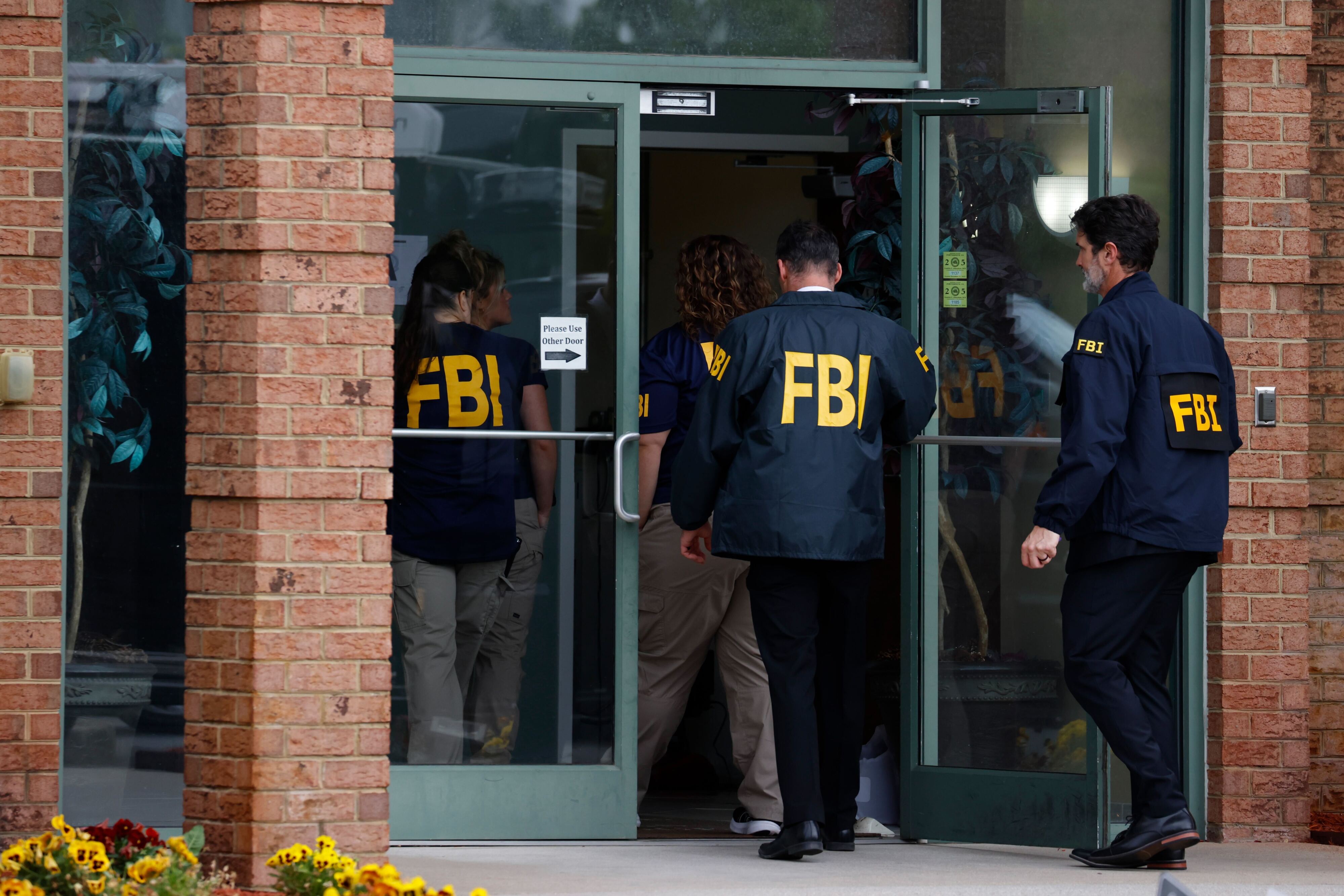 Questions linger in wake of FBI raid of Virginia state senator's office ...