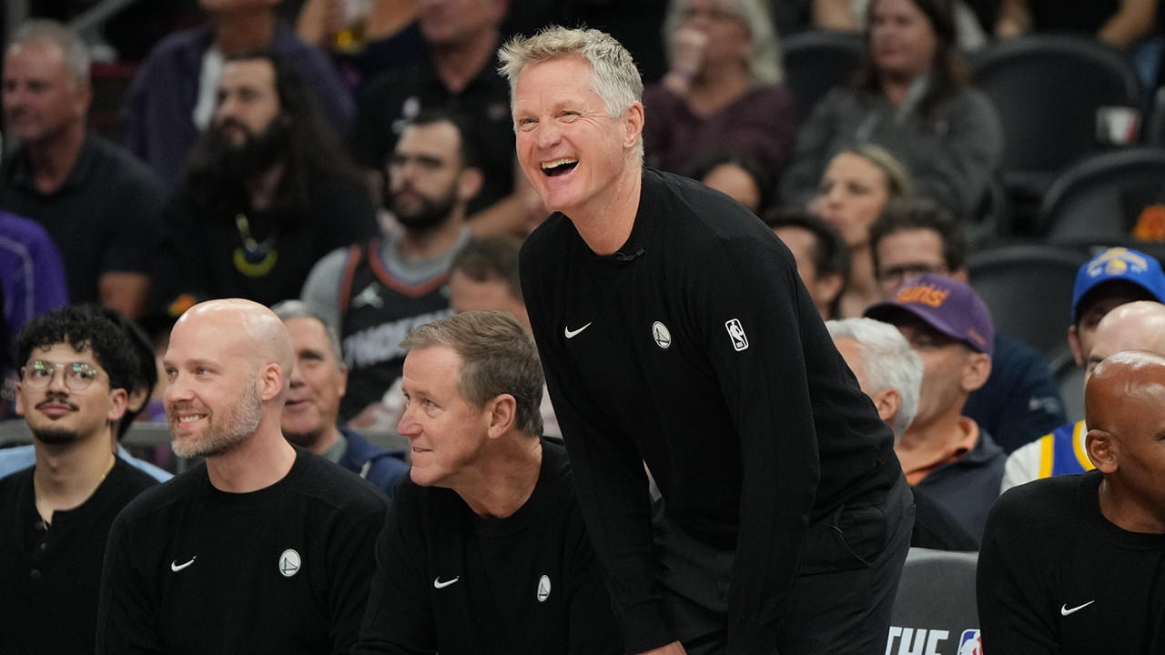 Head coach Steve Kerr agrees to 2-year deal to remain with Golden State ...