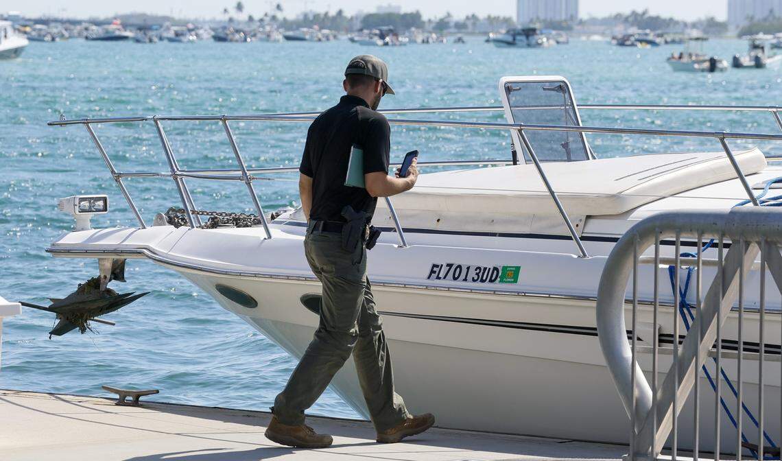 ‘People flying off the boat.' Blast hurts 11 people at Haulover Sandbar: witness