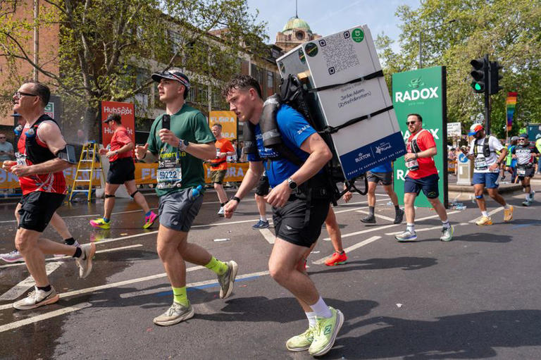 Prince William hails brothers' Irish marathon challenge as 'inspiring'