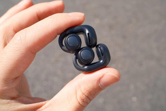 These viral headphones don't actually go in your ear