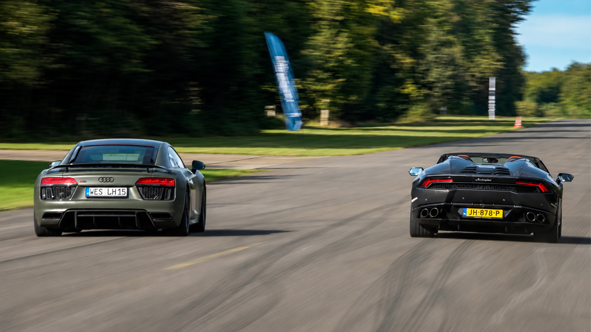 Lamborghini Huracan Spyder face à l’Audi R8