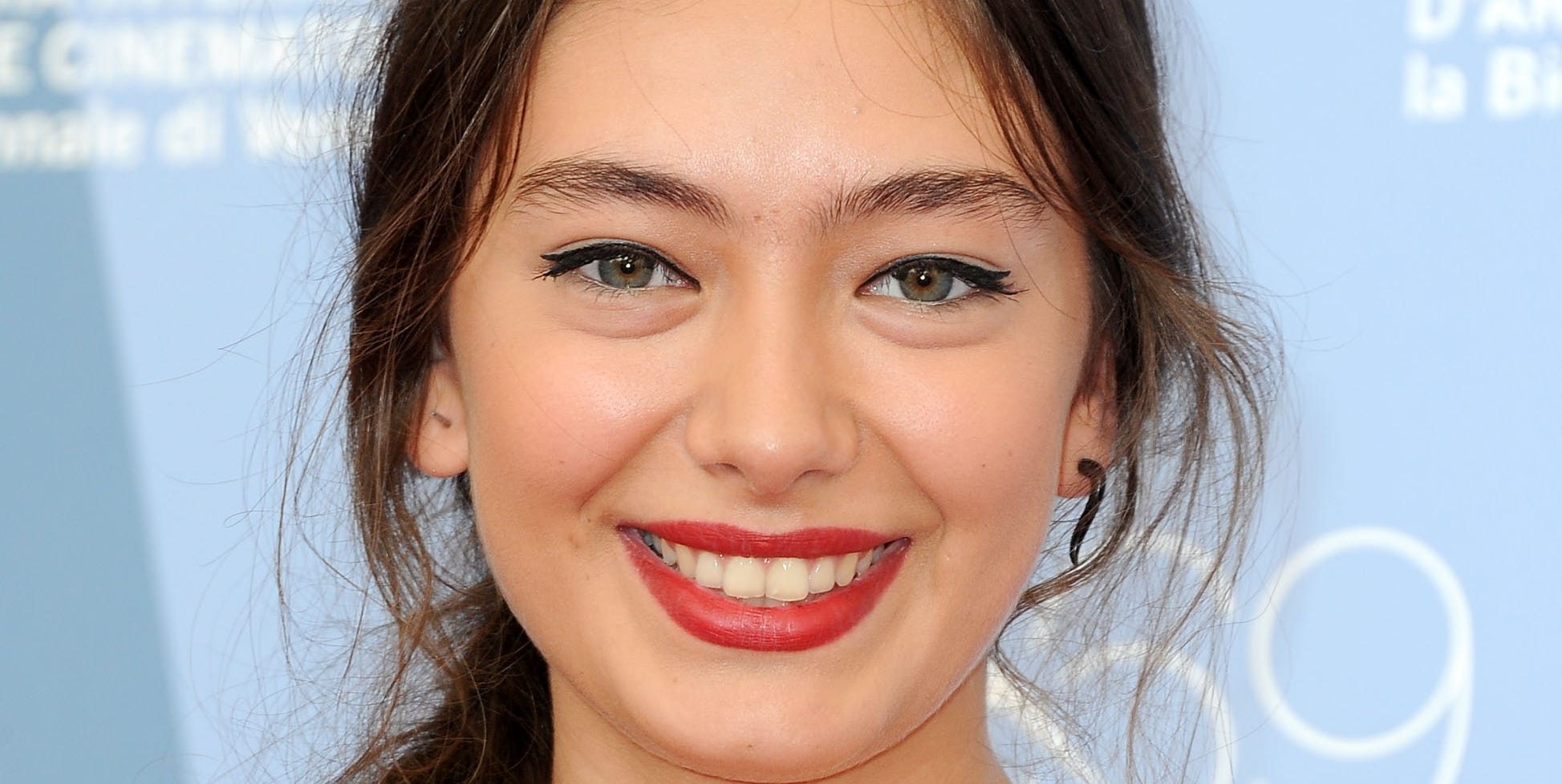 La actriz turca que protagonizó 'Kara Sevda', Neslihan Atagül, y su ...