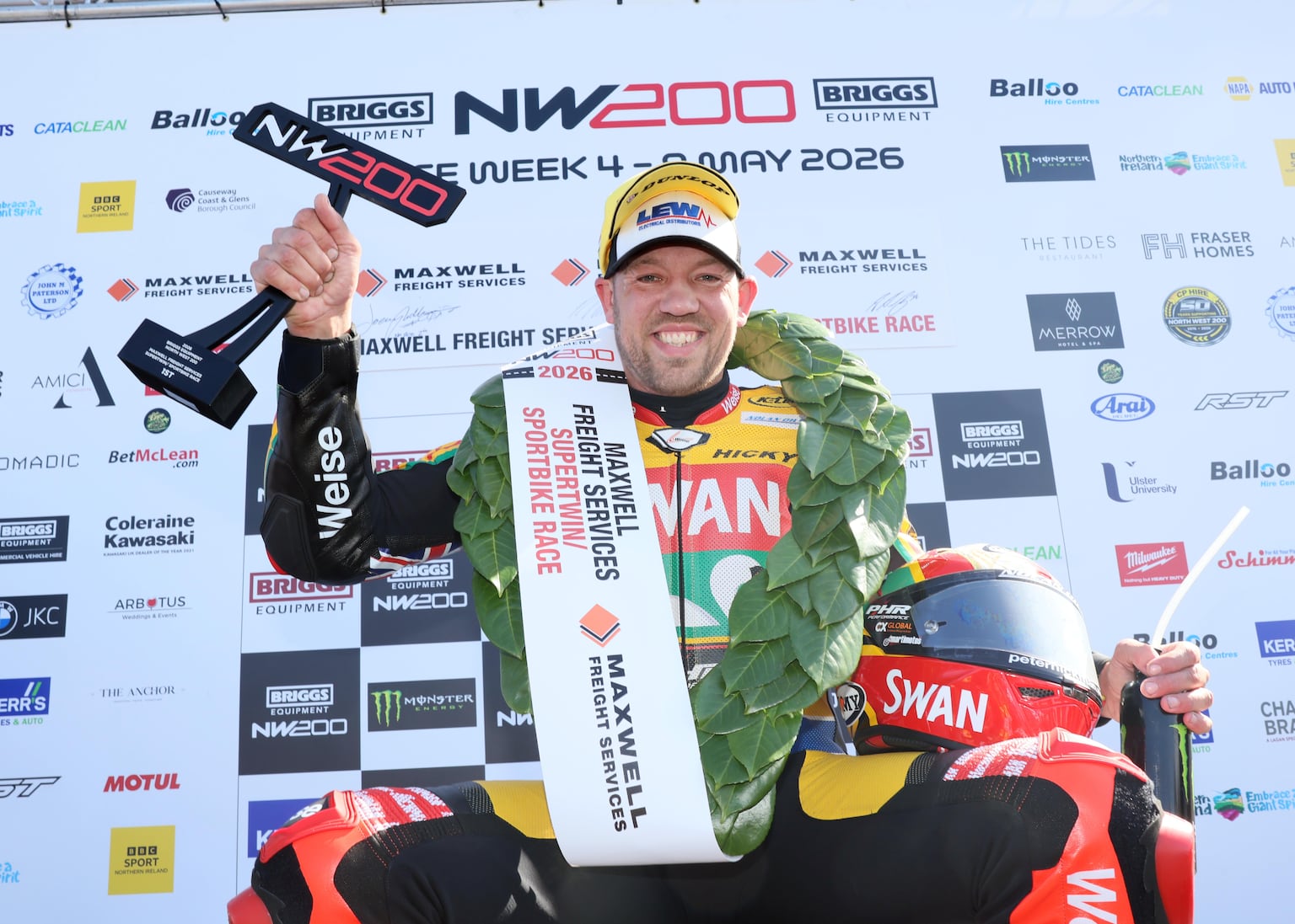 NW 200: Peter Hickman snatches victory in hard-fought Supertwin race