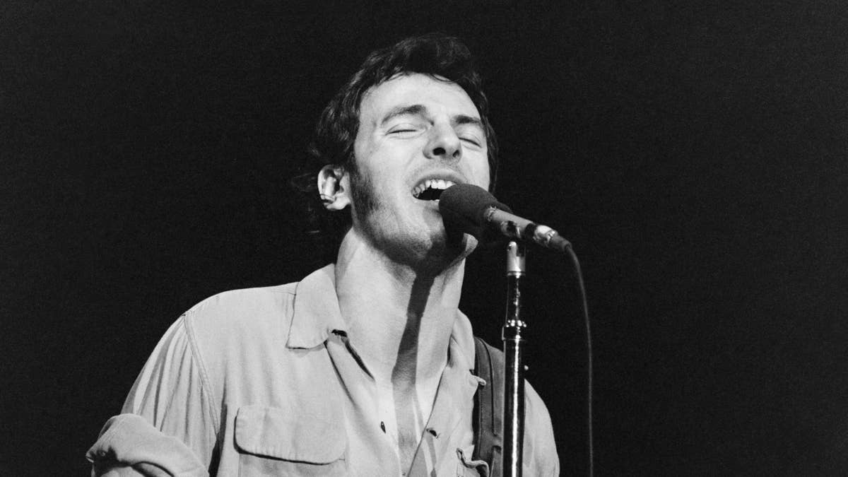 '70s music legend, Bruce Springsteen, who rejected television for 17 ...