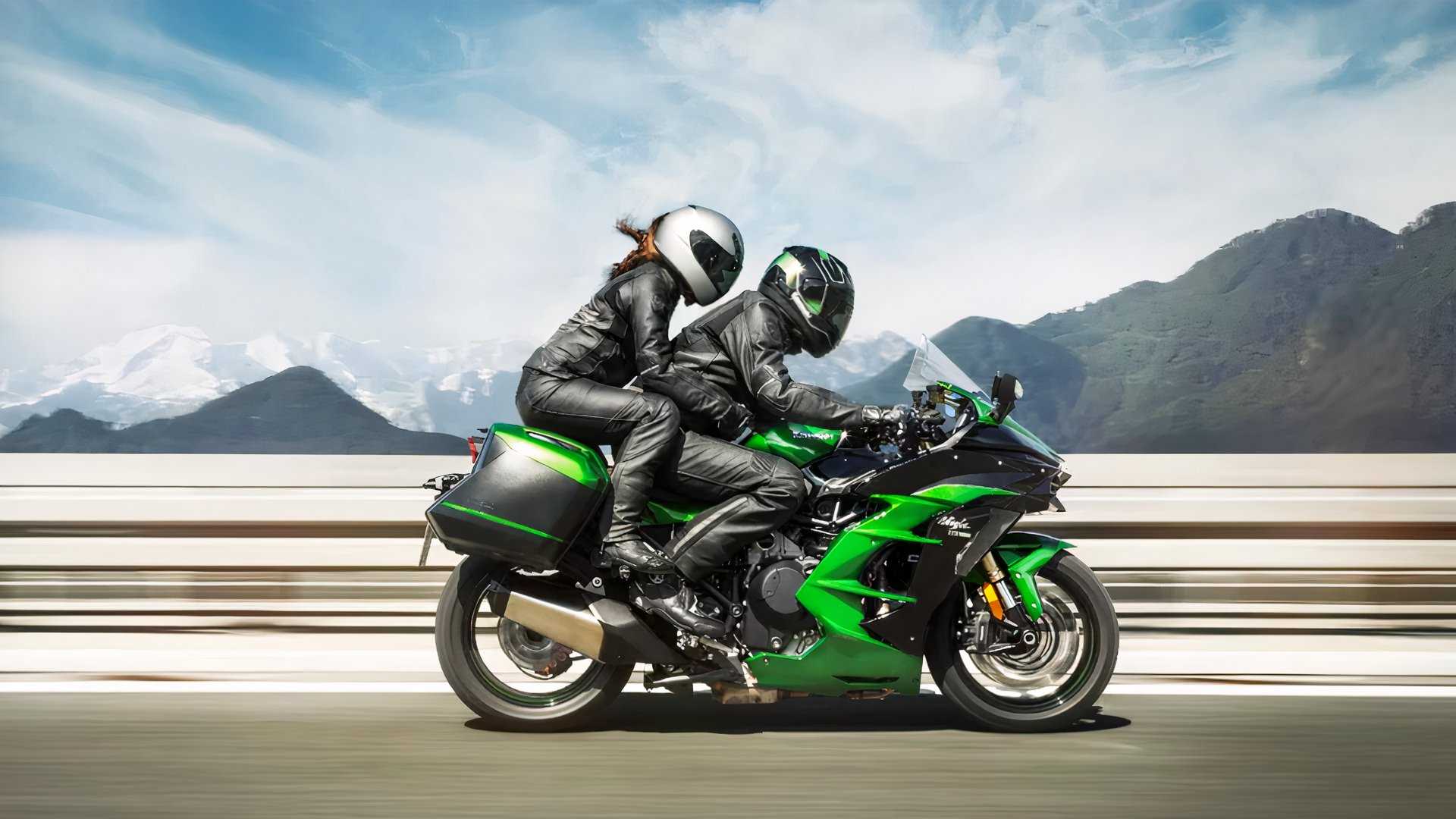Kawasaki Ninja H2 SX riding two-up on the highway