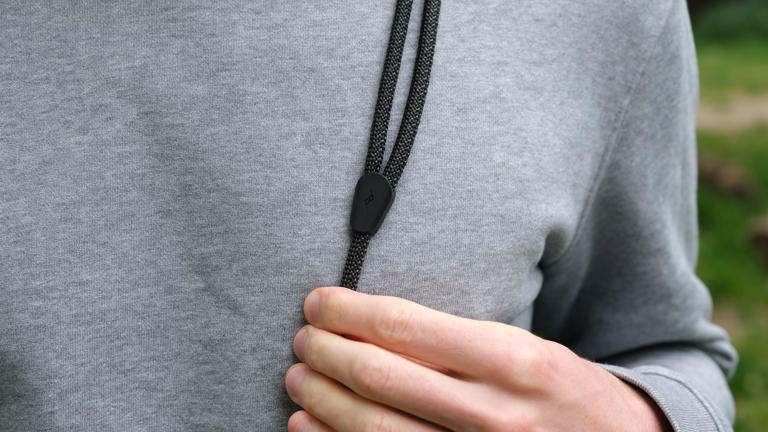 Peak Design Mobile Crossbody Strap review: A premium strap for compact ...