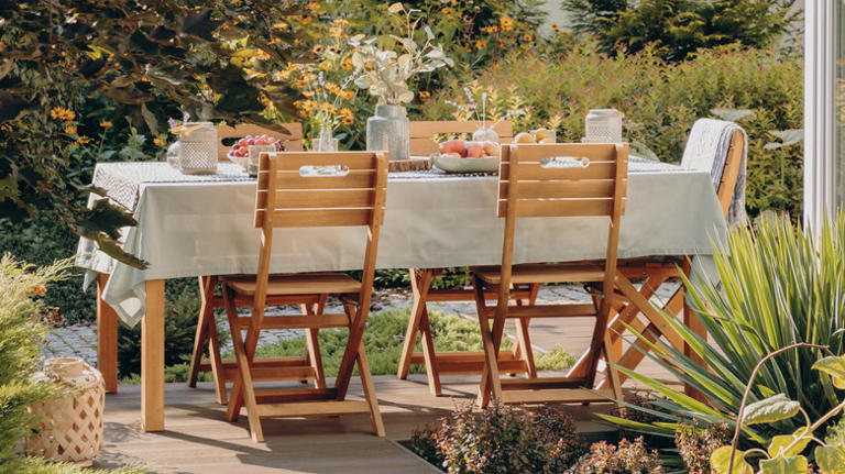 Transform your patio with these 13 Home Depot dining furniture sets