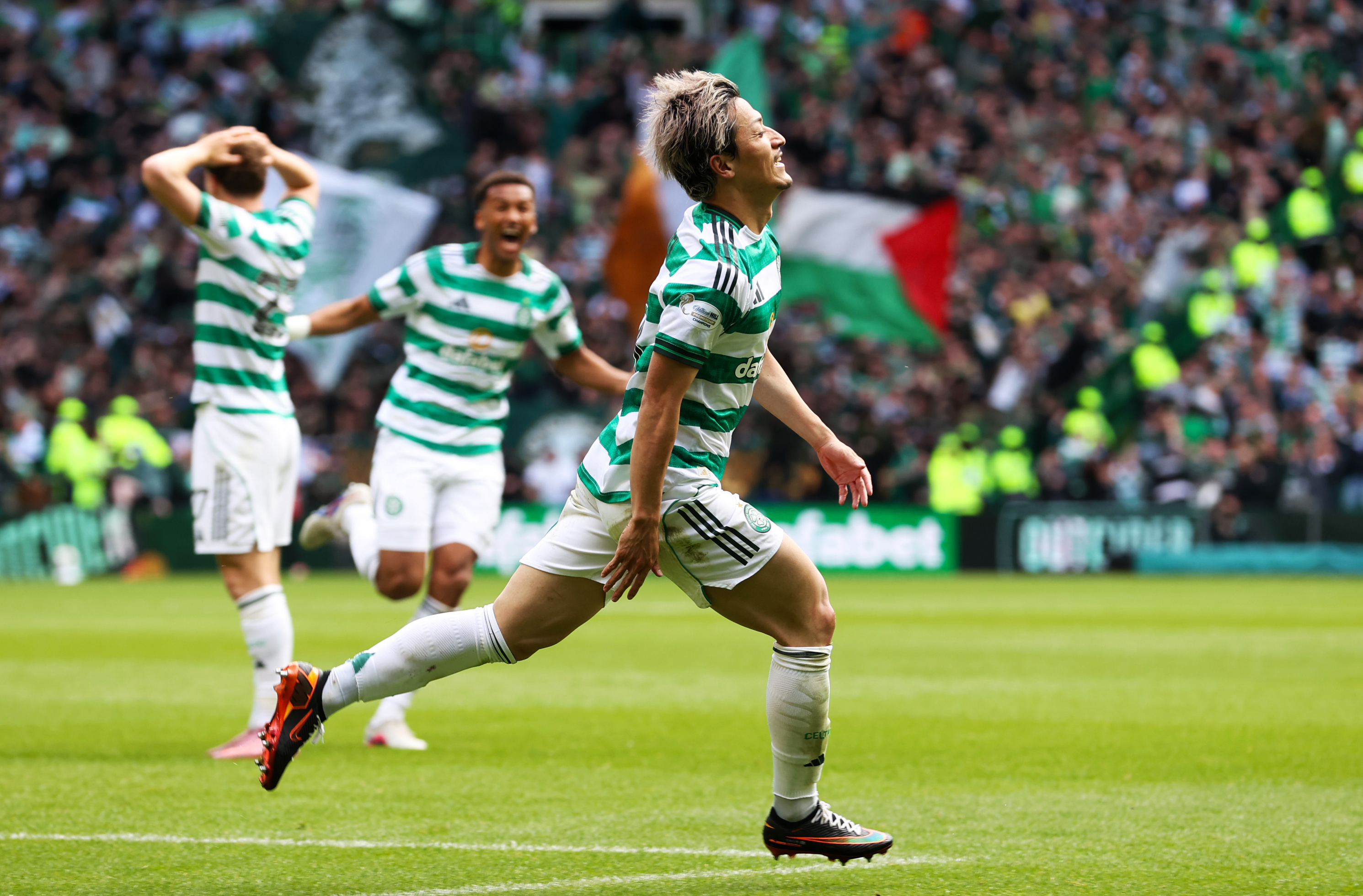 Celtic wonder goal kills off Rangers' title hopes as gap closed on ...