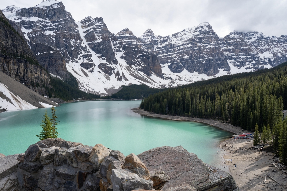 12 social media travel spots with carefully hidden drawbacks