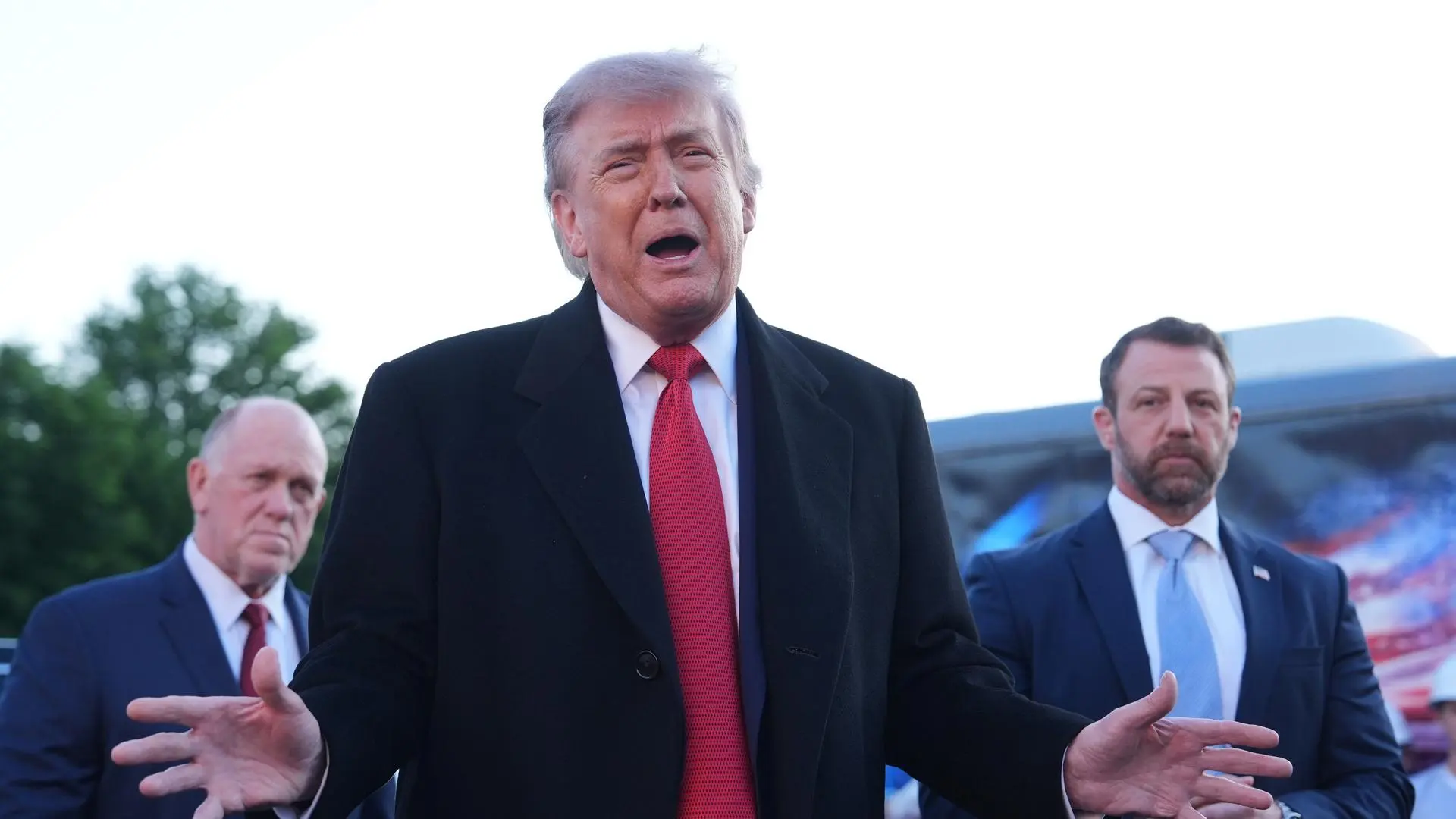 Trump viajará a China con un grupo de ejecutivos que incluye a Musk ...