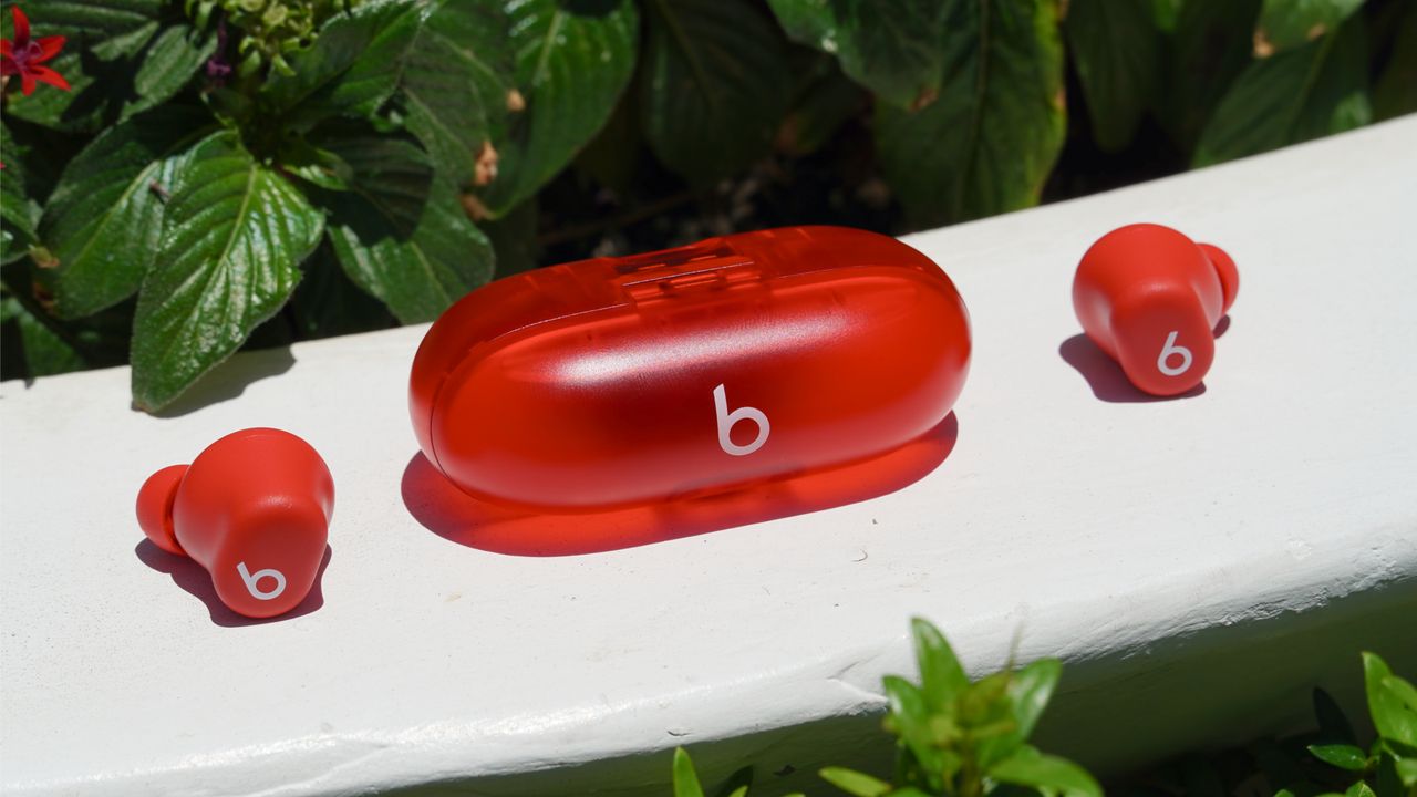 Beats headphones and earbuds surprisingly support these Android ...