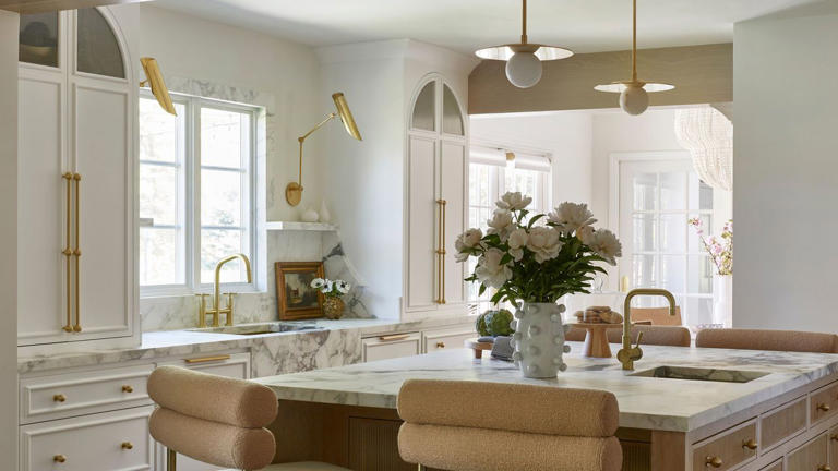 How unexpected marble features and custom details took this white ...
