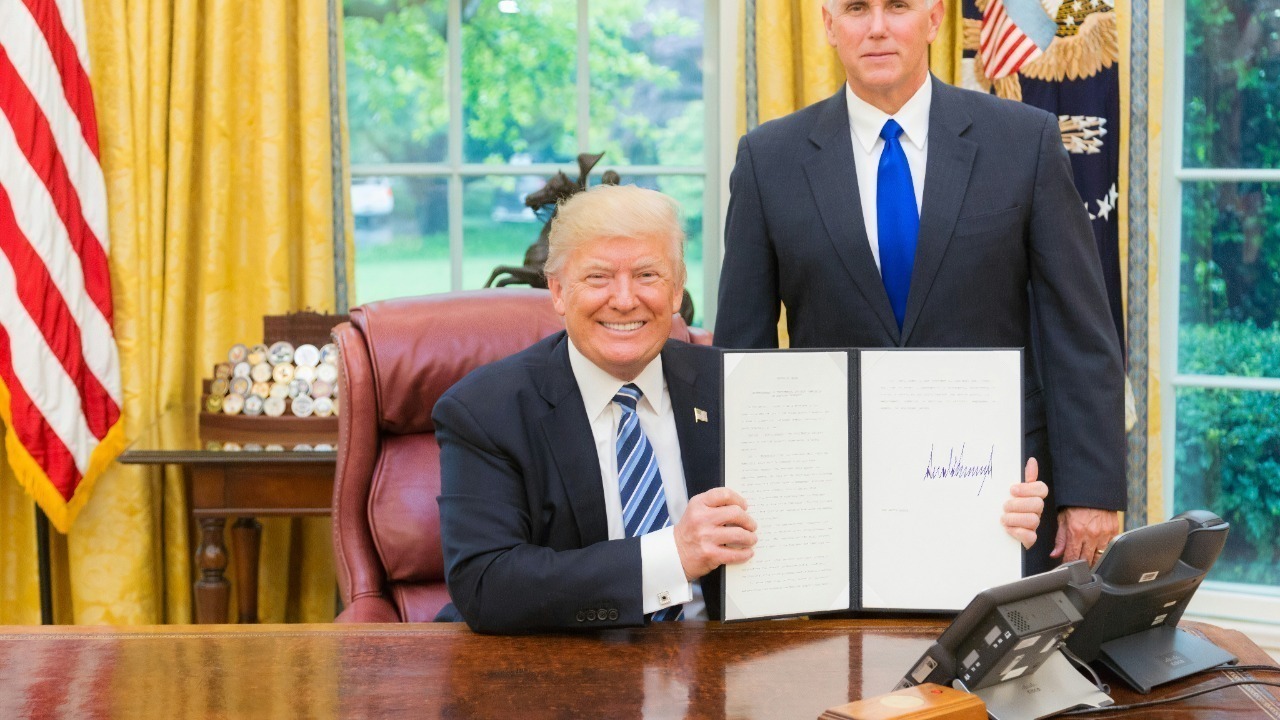 The White House is studying an executive order that would require AI ...
