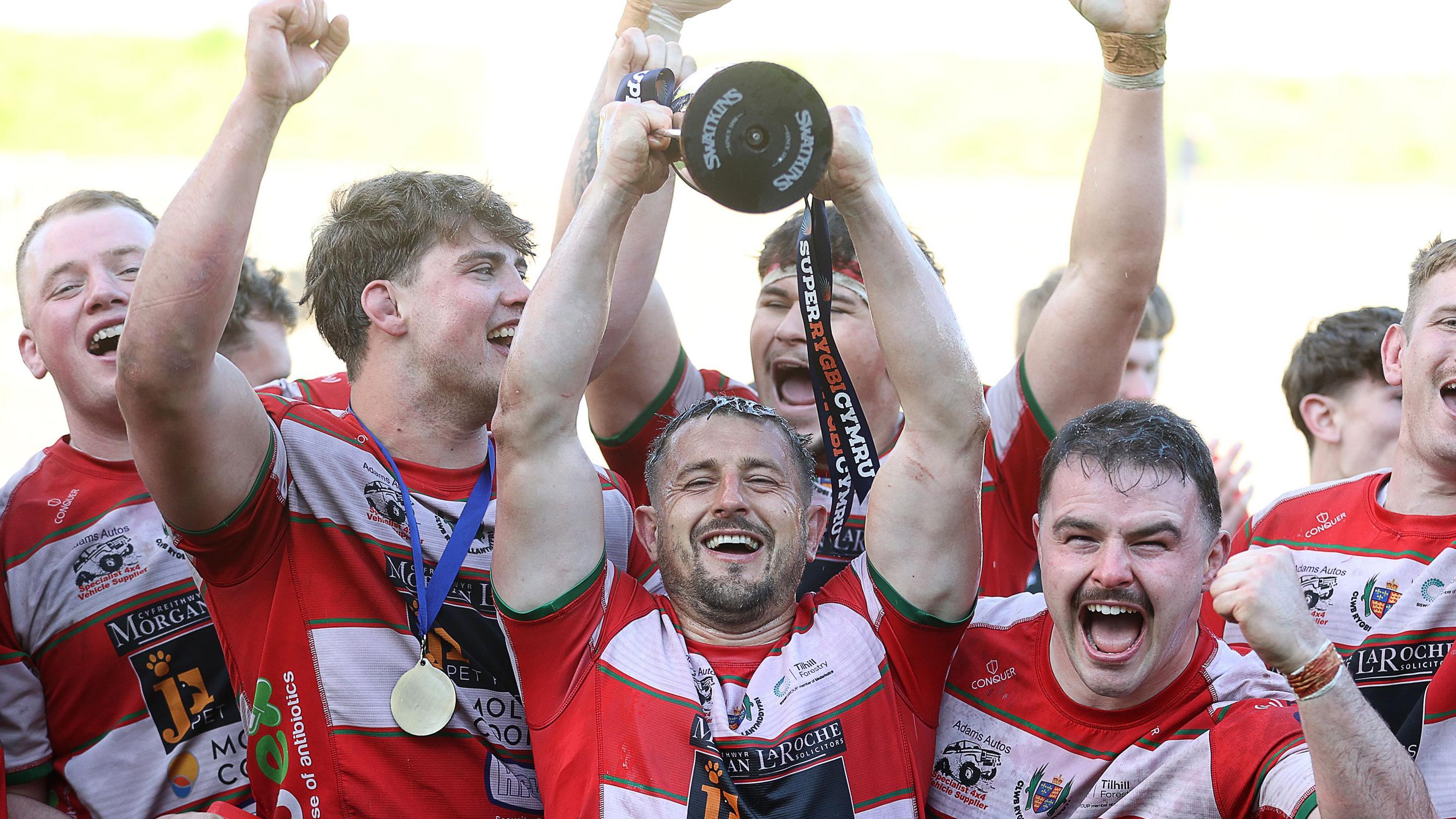 Llandovery win Super Rygbi Cymru title at Ebbw Vale