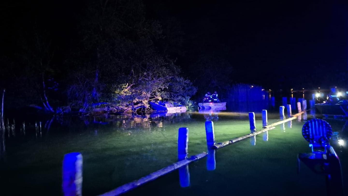Boot kracht gegen Wörthersee-Insel – Frau verletzt