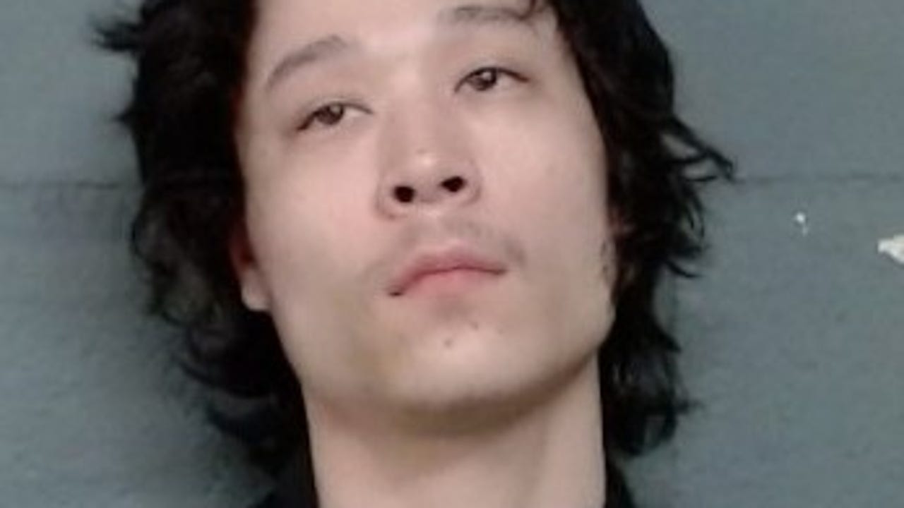 Man charged after allegedly pointing gun at coworker in Winnetka ...